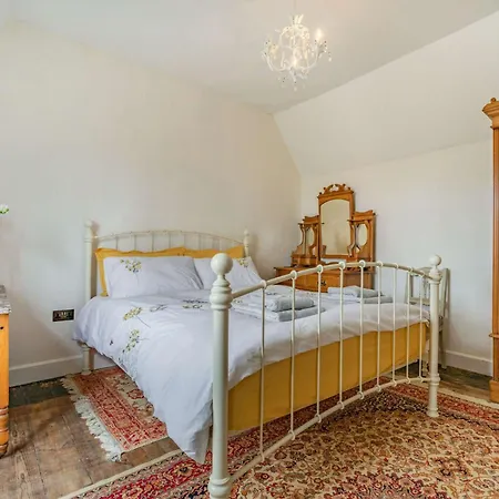 3 Bed In Fylingthorpe 85927 Holiday home