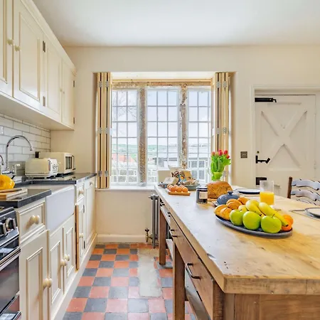 3 Bed In Fylingthorpe 85927 بيت للعطل *