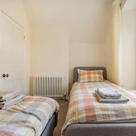 3 Bed In Whitby Oc-85927 בית נופש