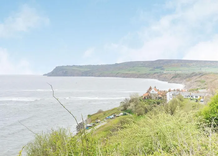 3 Bed In Fylingthorpe 85927