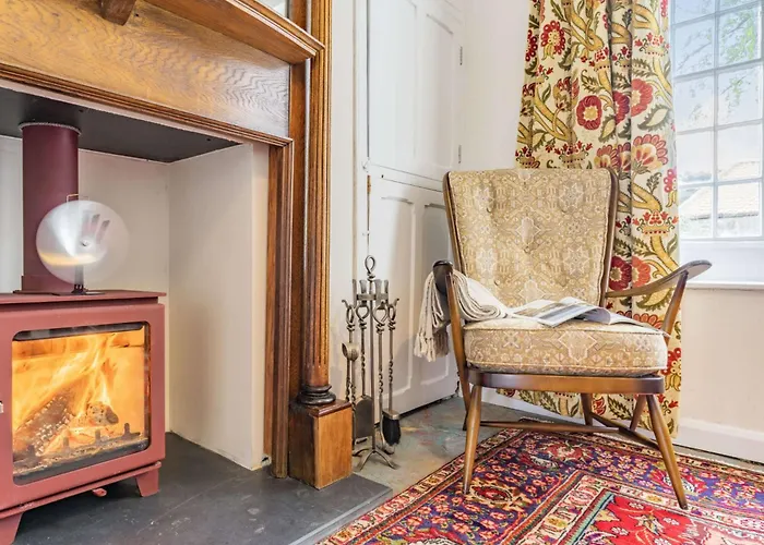 بيت للعطل 3 Bed In Fylingthorpe 85927 *